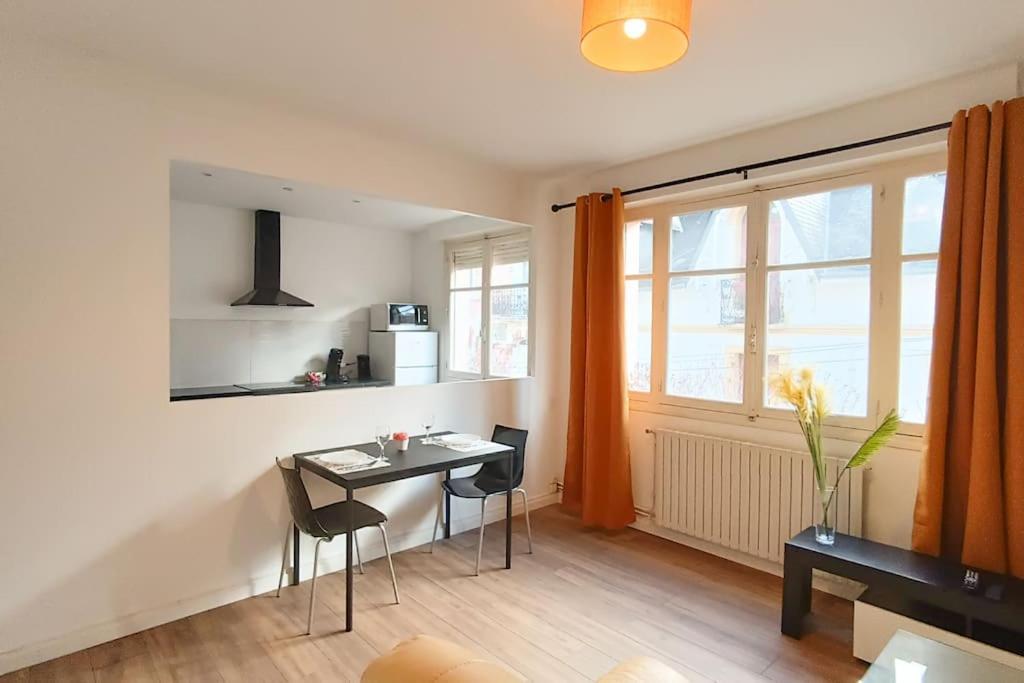 Apartment Foucault - - Au Coeur De