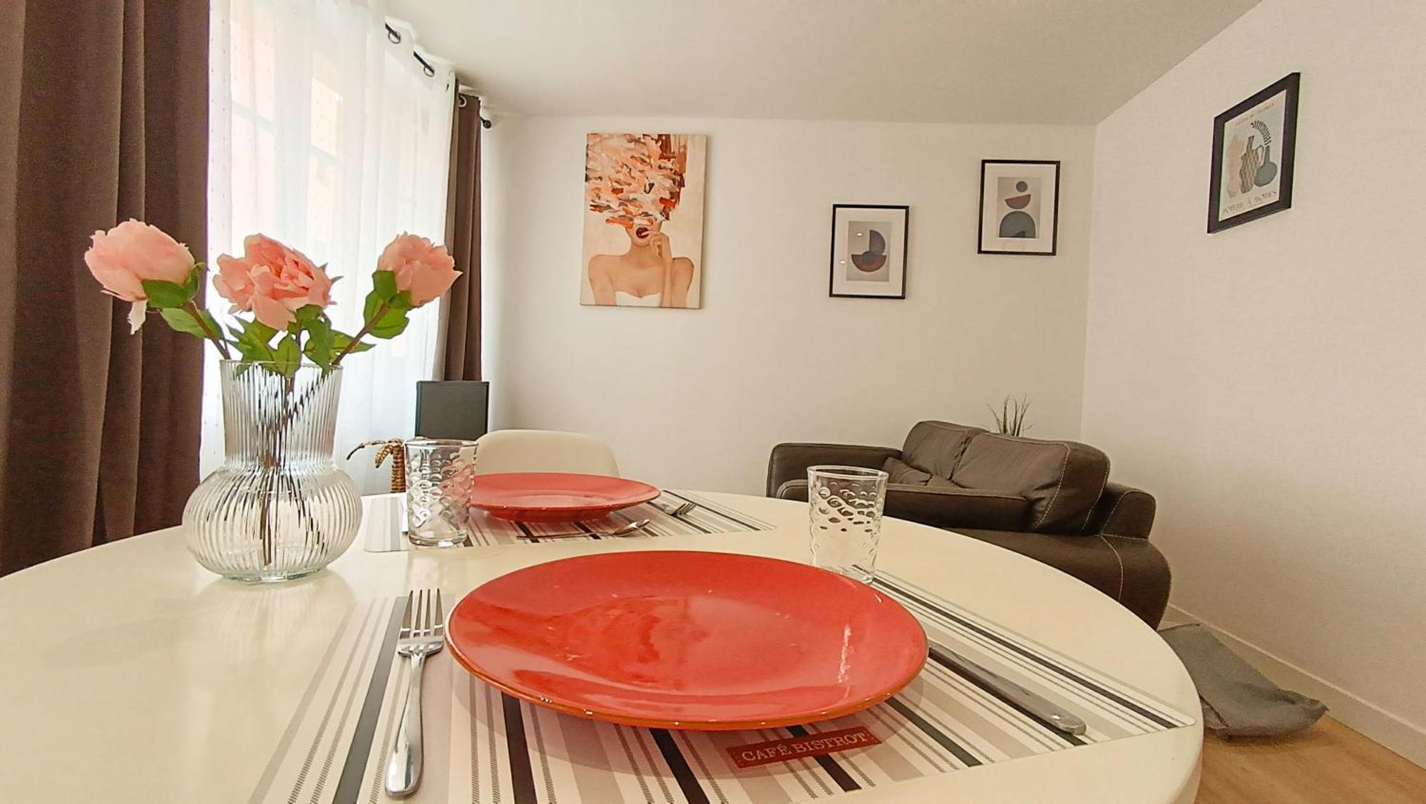 Apartment Foucault - - Au Coeur De
